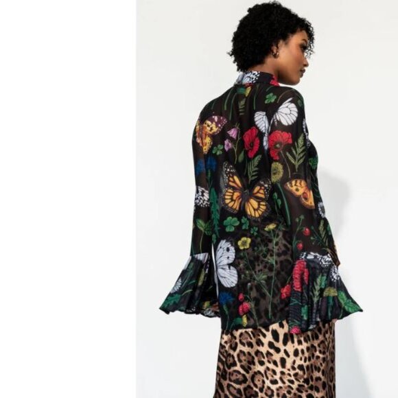 New Dressed In LaLa Paris for the Weekend Mesh Button Up Folklore Florals Top - Picture 3 of 7